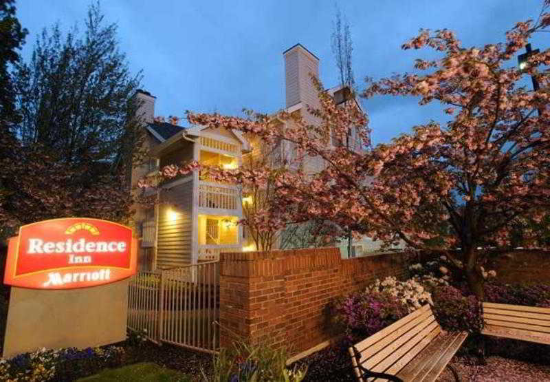 Residence Inn By Marriott Portland Downtown/Convention Center Exterior photo