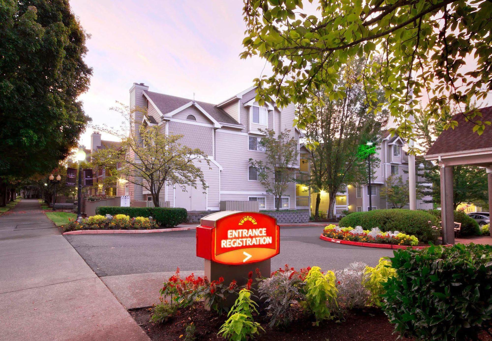 Residence Inn By Marriott Portland Downtown/Convention Center Exterior photo